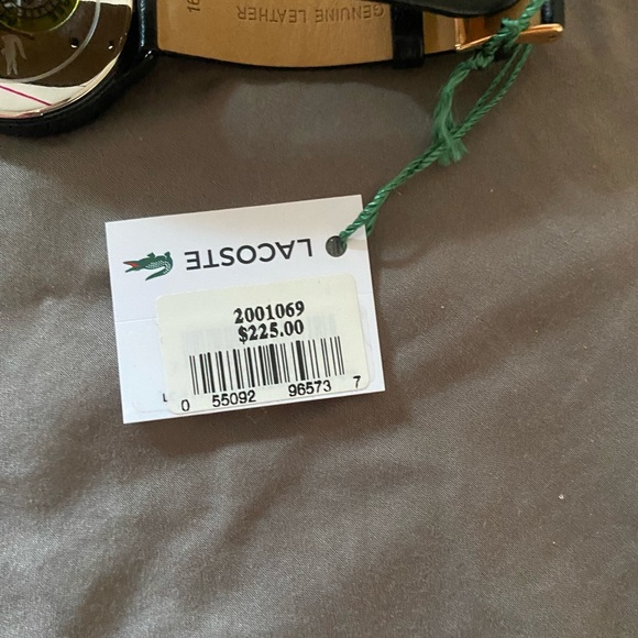 Lacoste women’s watch - Picture 3 of 3